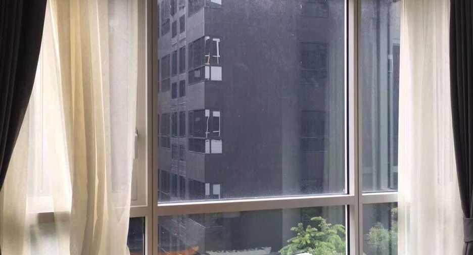 For sale 1 bed condo in Huai Khwang, Bangkok