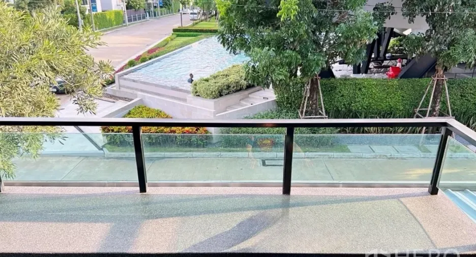 For rent and for sale 4 bedrooms house in Lam Luk Ka, Pathum Thani