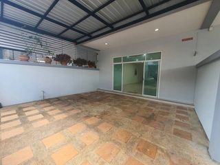 For rent and for sale 6 bed office in Yan Nawa, Bangkok