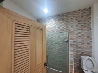 For rent and for sale 6 bed office in Yan Nawa, Bangkok
