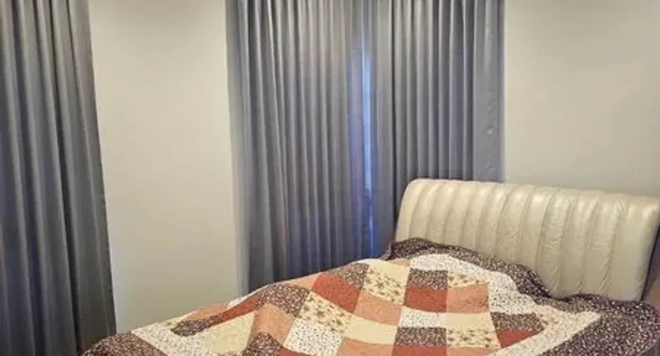 Haus zur Miete und zum Kauf mit 4 Zimmer in Lam Luk Ka, Pathum Thani