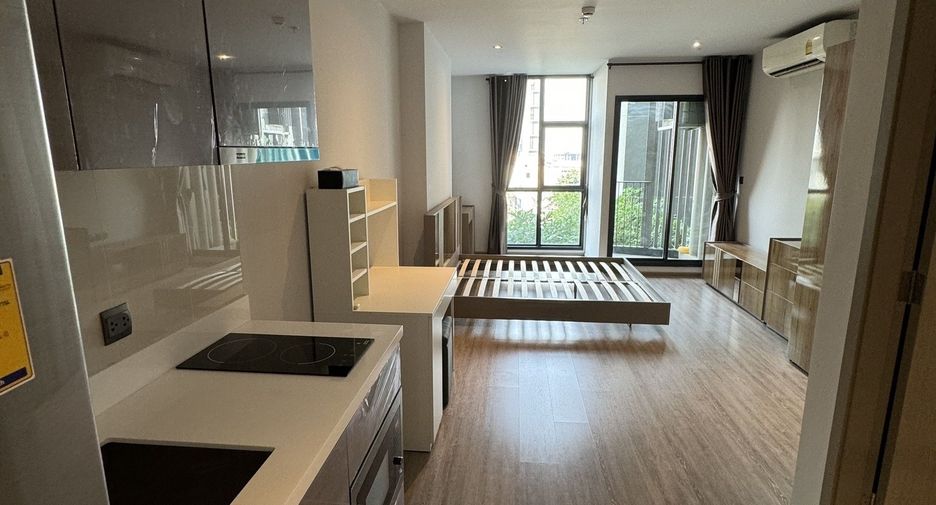For sale スタジオ condo in Watthana, Bangkok