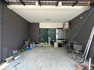 For sale 3 bed townhouse in Lam Luk Ka, Pathum Thani