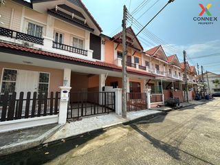 For sale 4 bed townhouse in Mueang Samut Sakhon, Samut Sakhon
