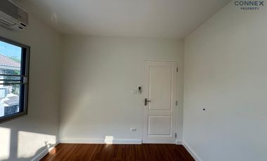 For sale 4 bed house in Pak Kret, Nonthaburi