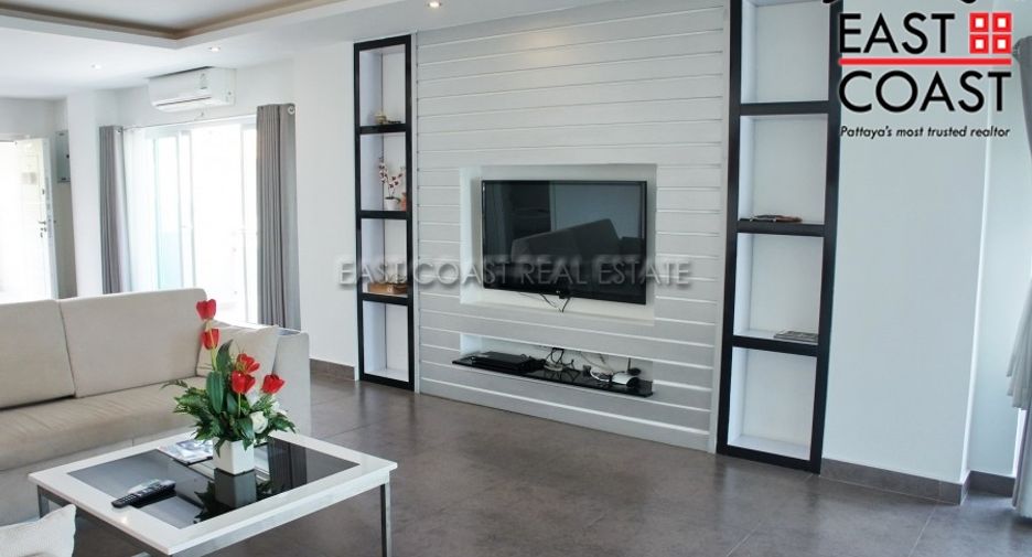 For sale 2 bedrooms condo in Pratumnak, Pattaya