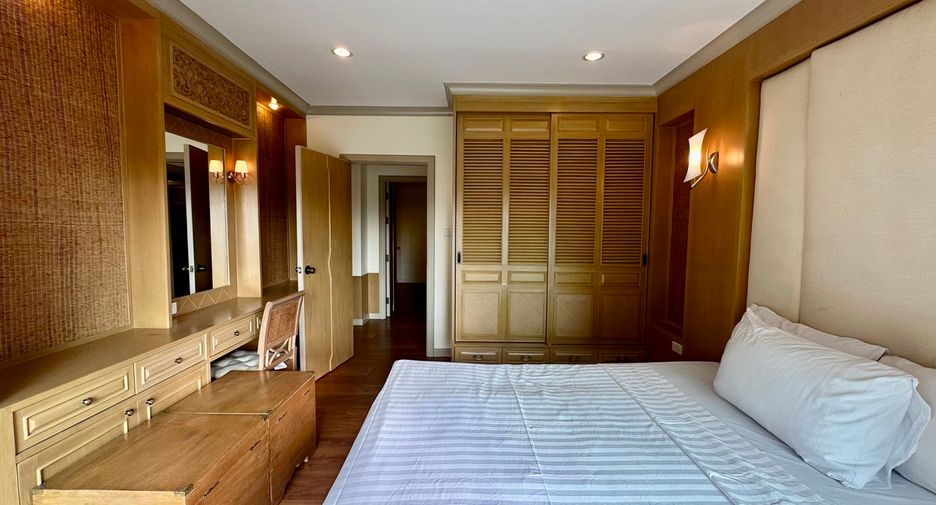 À vendre 3 chambres condo à Watthana, Bangkok