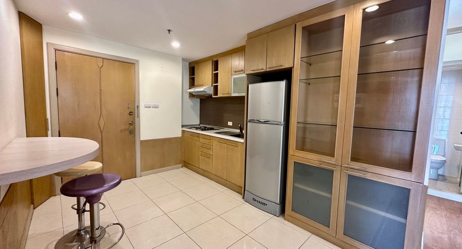 À vendre 3 chambres condo à Watthana, Bangkok