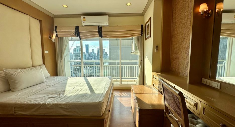 À vendre 3 chambres condo à Watthana, Bangkok