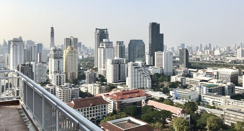 À vendre 3 chambres condo à Watthana, Bangkok