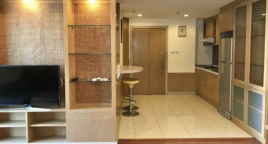 À vendre 3 chambres condo à Watthana, Bangkok