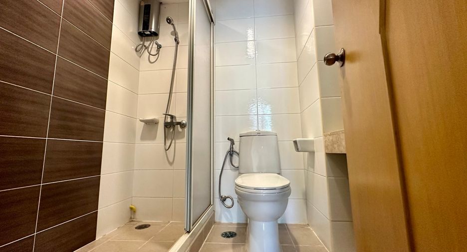 À vendre 3 chambres condo à Watthana, Bangkok