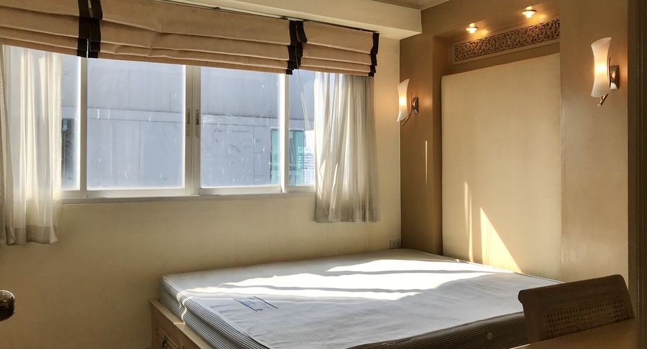 À vendre 3 chambres condo à Watthana, Bangkok