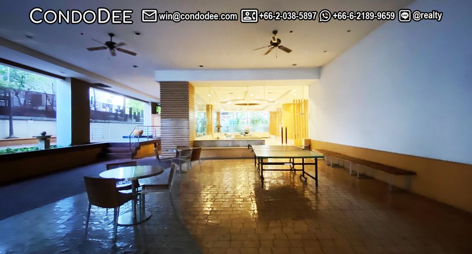 For sale 3 bed condo in Watthana, Bangkok