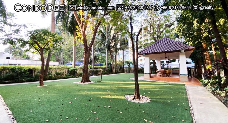 For sale 3 bed condo in Watthana, Bangkok