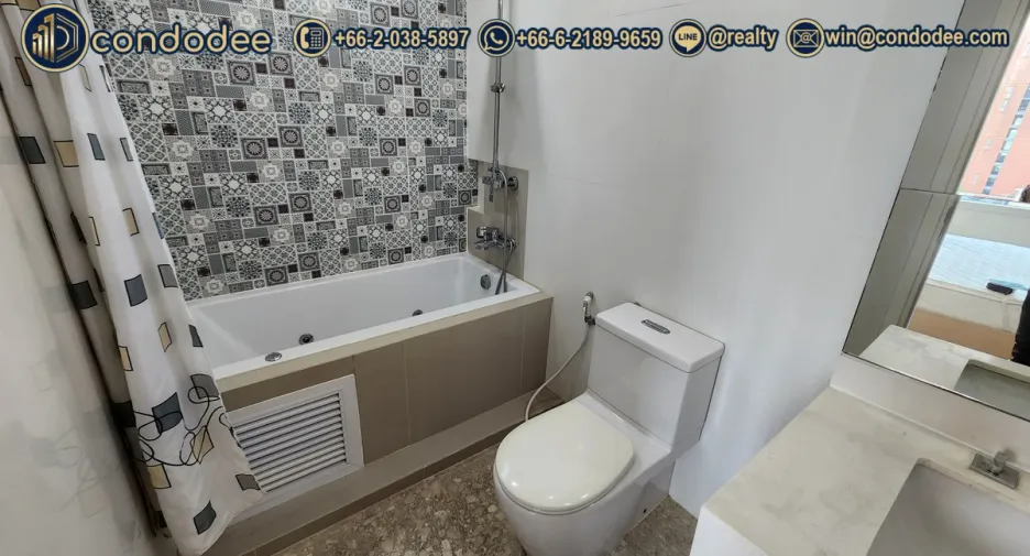 For sale 2 bedrooms condo in Watthana, Bangkok