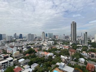 Condo en venta de 2 habitaciones en Yan Nawa, Bangkok