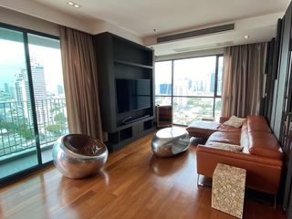 Condo en venta de 2 habitaciones en Yan Nawa, Bangkok