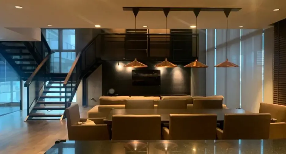 For sale 3 bedrooms condo in Watthana, Bangkok