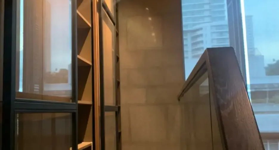 For sale 3 bedrooms condo in Watthana, Bangkok