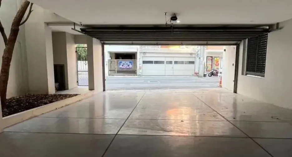 Casa en venta de 4 habitaciones en Watthana, Bangkok