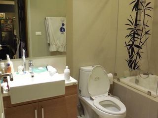 For sale 1 bed condo in Khlong Toei, Bangkok