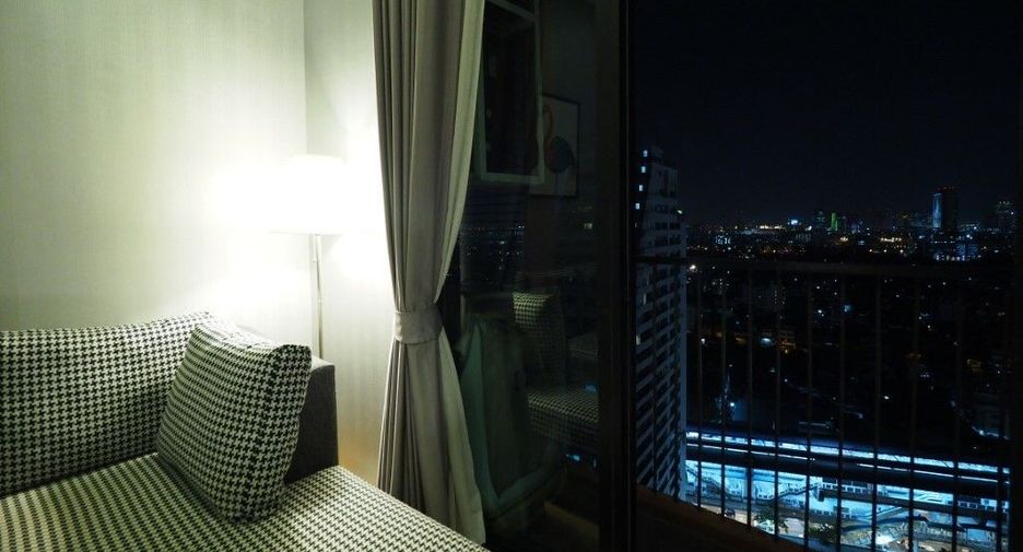 For rent 1 bed condo in Phaya Thai, Bangkok