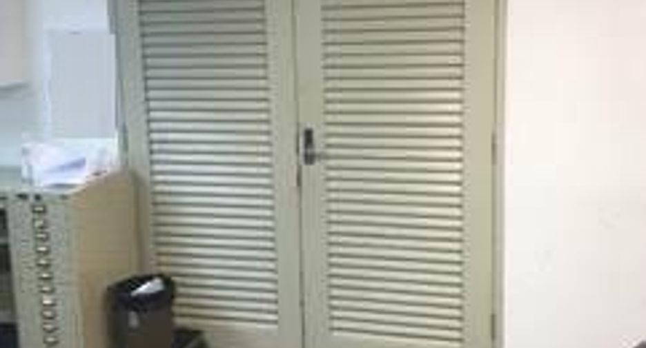 For rent 1 Beds office in Khlong Toei, Bangkok