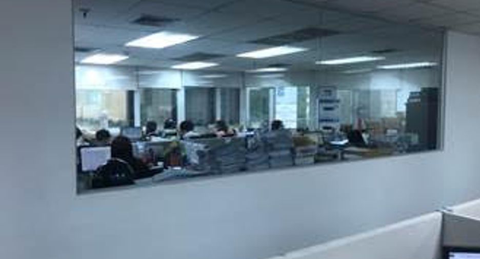 For rent 1 Beds office in Khlong Toei, Bangkok