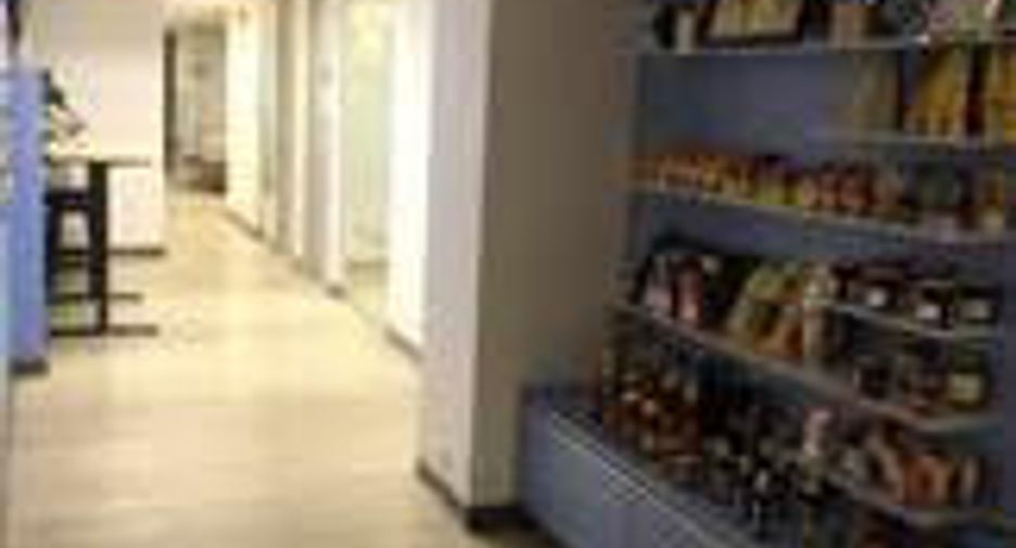 For rent 1 Beds office in Khlong Toei, Bangkok