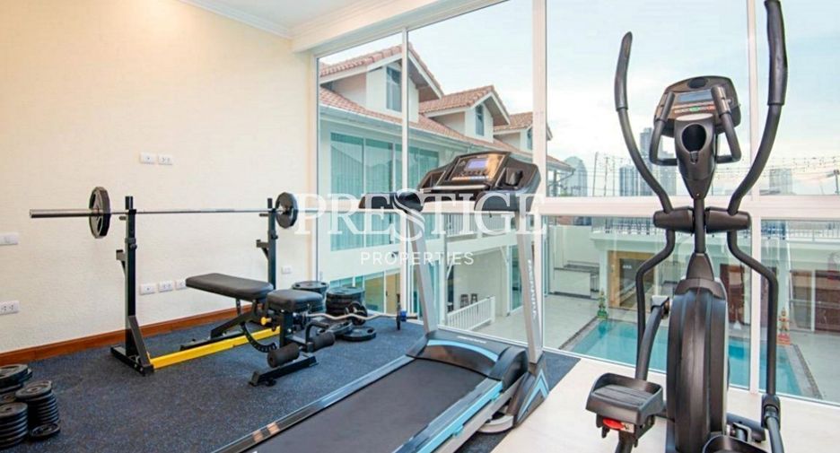 Local comercial en venta de 23 habitaciones en Bang Lamung, Chonburi
