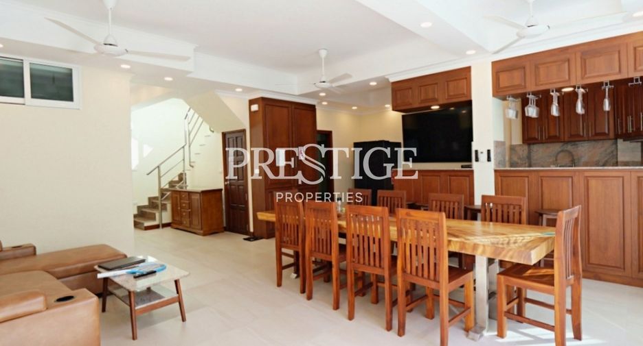 Local comercial en venta de 23 habitaciones en Bang Lamung, Chonburi