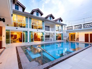 出售 23 卧室 商业空间 在 Bang Lamung, Chon Buri