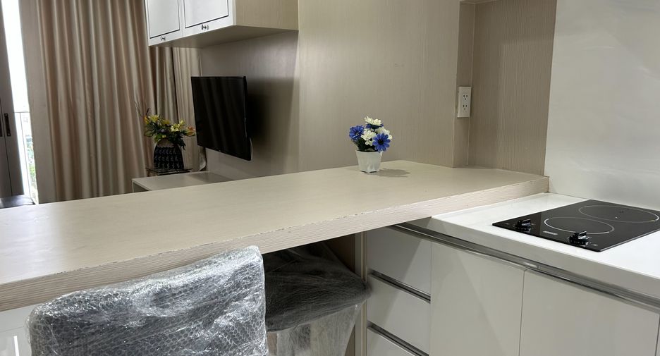 For sale 1 Beds condo in Sathon, Bangkok