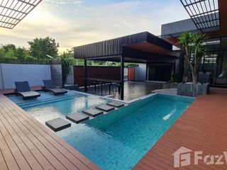 For sale 4 bed villa in Sattahip, Chonburi