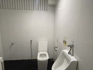 For rent 2 Beds office in Mueang Chiang Mai, Chiang Mai