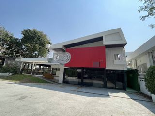 For rent 2 Beds office in Mueang Chiang Mai, Chiang Mai
