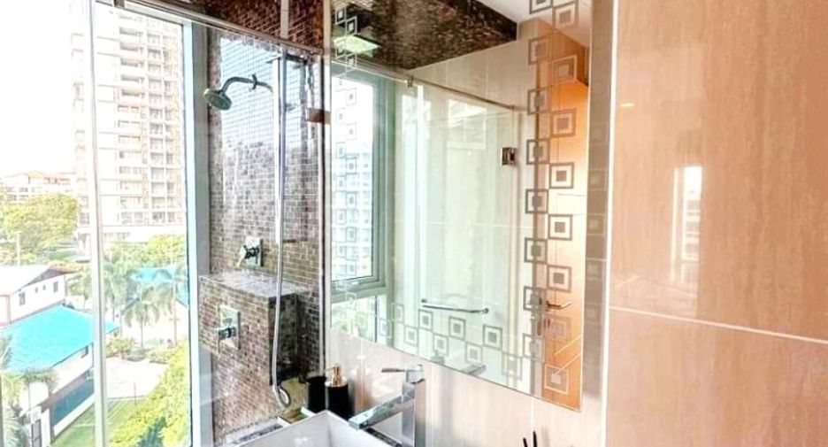 For sale 2 bedrooms condo in North Pattaya, Pattaya