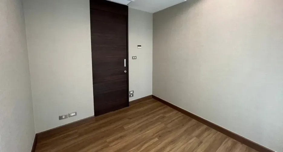 For sale 2 bedrooms condo in Watthana, Bangkok