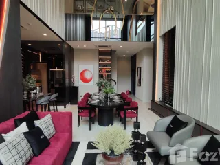 For sale 5 Beds house in Bang Na, Bangkok