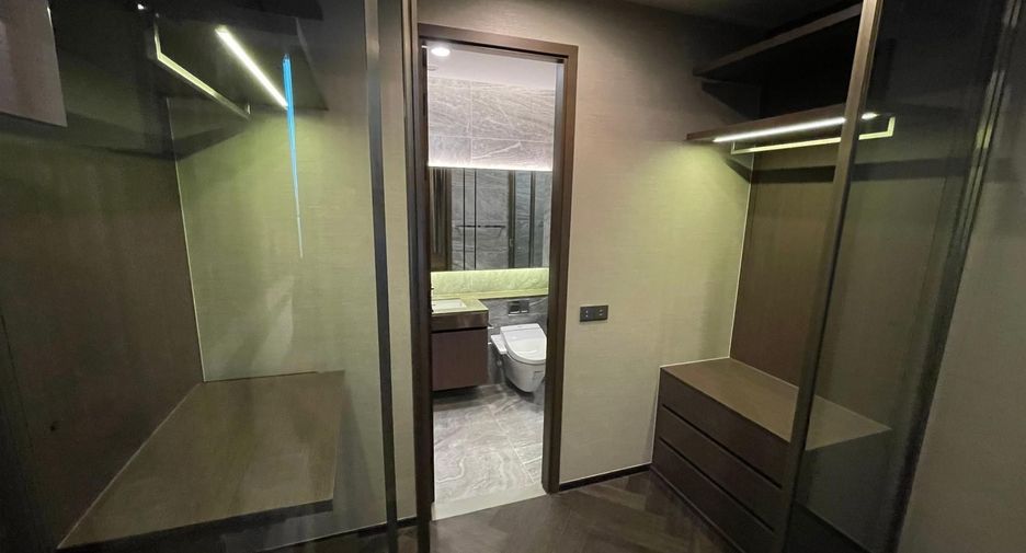 For rent 1 bed condo in Khlong Toei, Bangkok