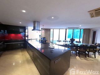 For sale 5 bed condo in Khlong Toei, Bangkok