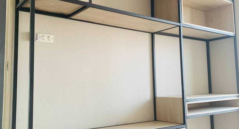 For sale 2 bed condo in Watthana, Bangkok