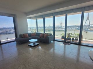 For sale 3 bed condo in Yan Nawa, Bangkok