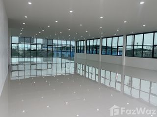 For sale office in Wang Thonglang, Bangkok