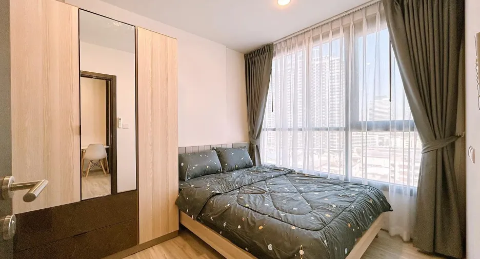 For rent 1 bed condo in Huai Khwang, Bangkok