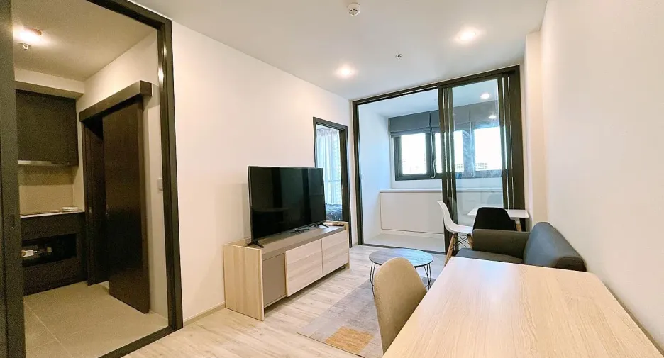For rent 1 bed condo in Huai Khwang, Bangkok