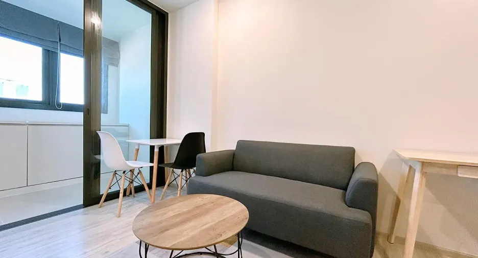 For rent 1 bed condo in Huai Khwang, Bangkok