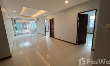 For rent 2 bed condo in Din Daeng, Bangkok