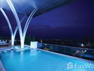For rent 2 bed condo in Yan Nawa, Bangkok